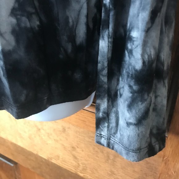 APRLL Black & Gray Tie-Dyed Mock Turtle Long Sleeve Tunic Large - Picture 8 of 13